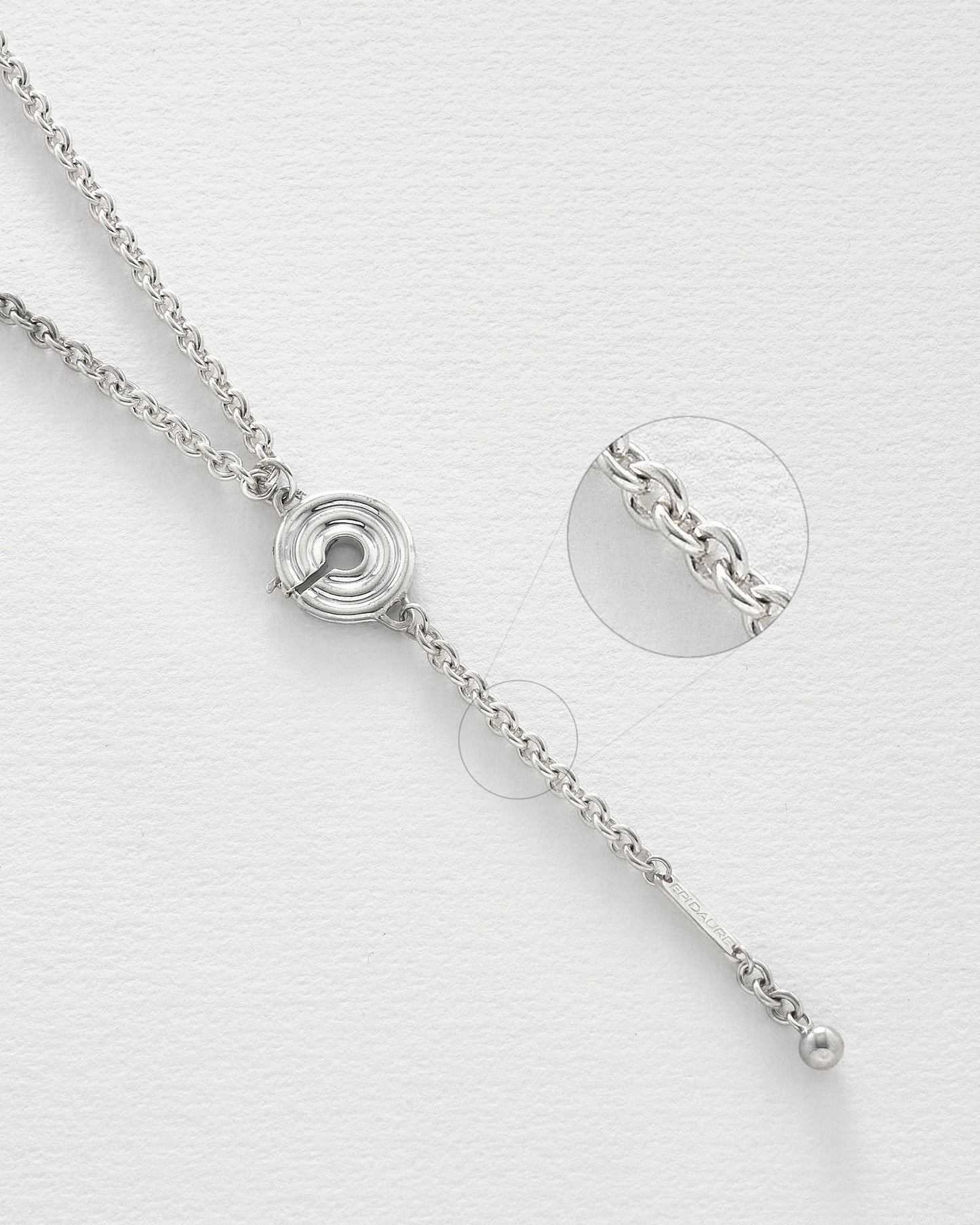 Collier Esculape en argent zoom sur la taille des maillons